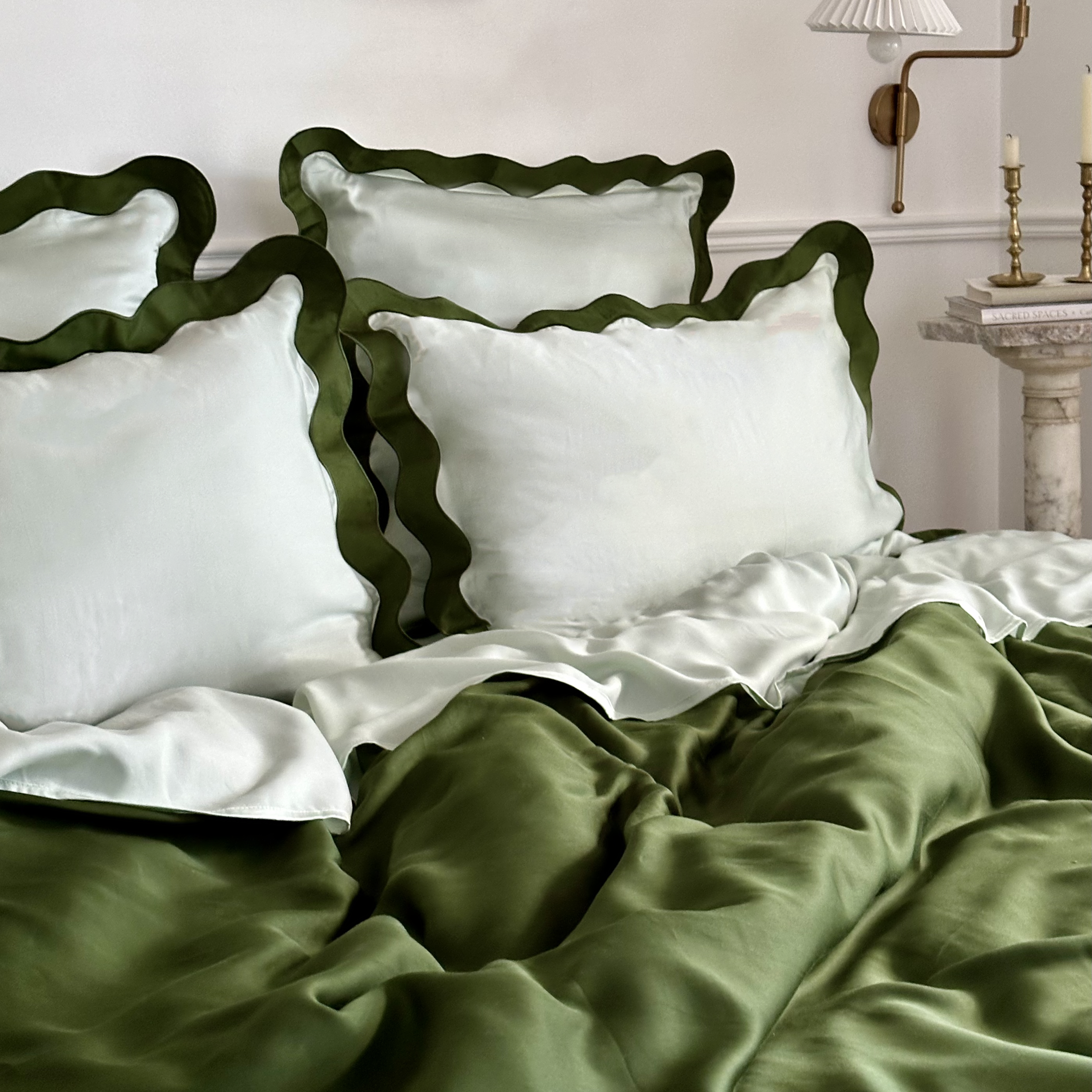 Eucalypso Scalloped Pillowcases (Set of 2)