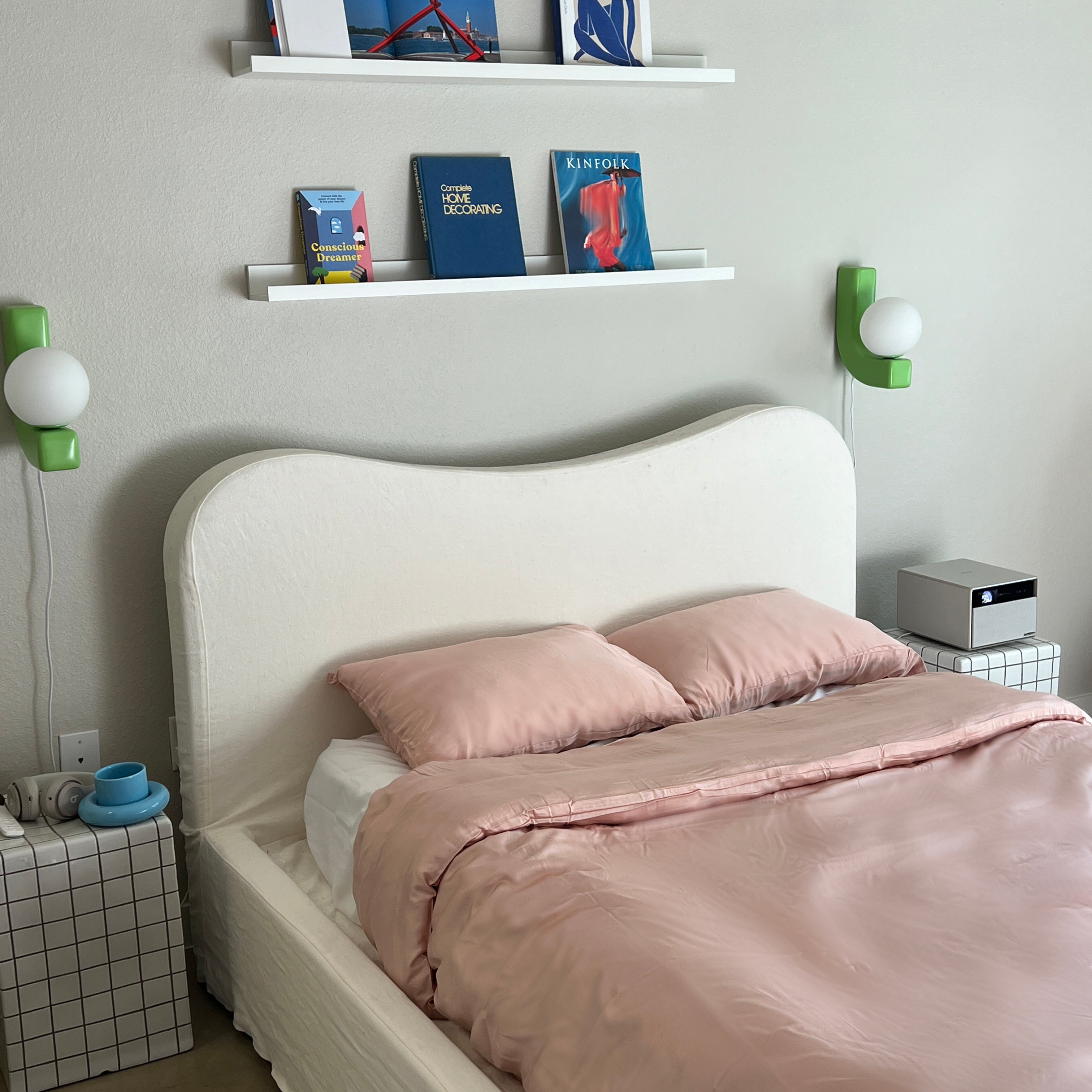 Modern bedroom styled with blush eucalyptus lyocell sheets by Eucalypso, designed for cool and comfortable sleep